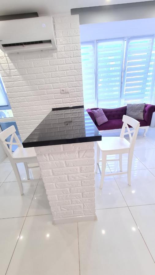 Apartaments On Prospekt Mira 35 Kryvyj Rih Esterno foto