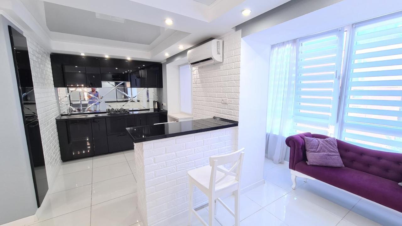Apartaments On Prospekt Mira 35 Kryvyj Rih Esterno foto