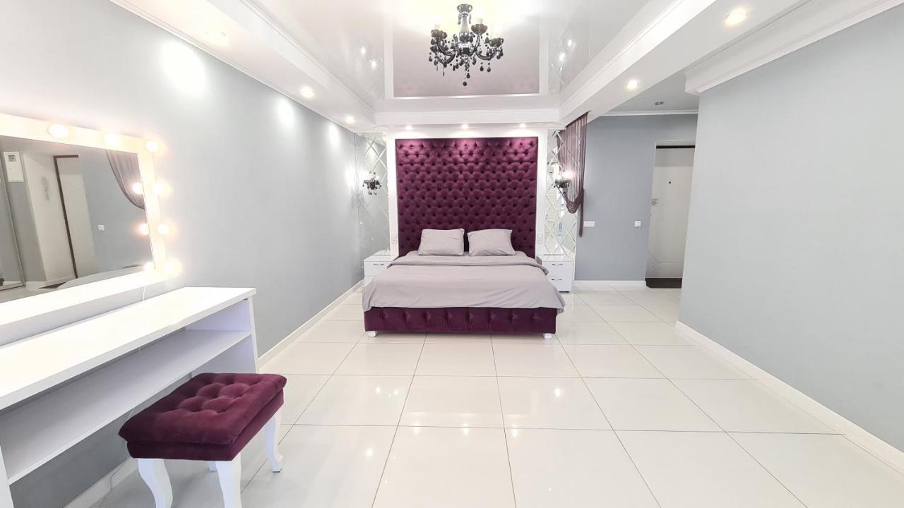 Apartaments On Prospekt Mira 35 Kryvyj Rih Esterno foto