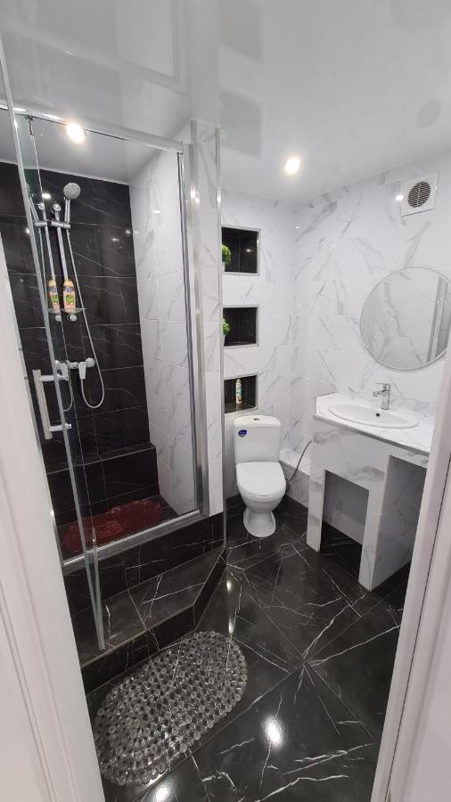 Apartaments On Prospekt Mira 35 Kryvyj Rih Esterno foto